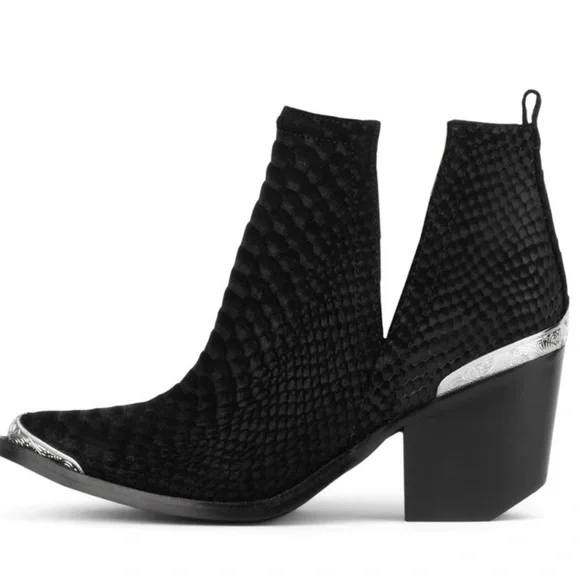 Cromwell bootie deals